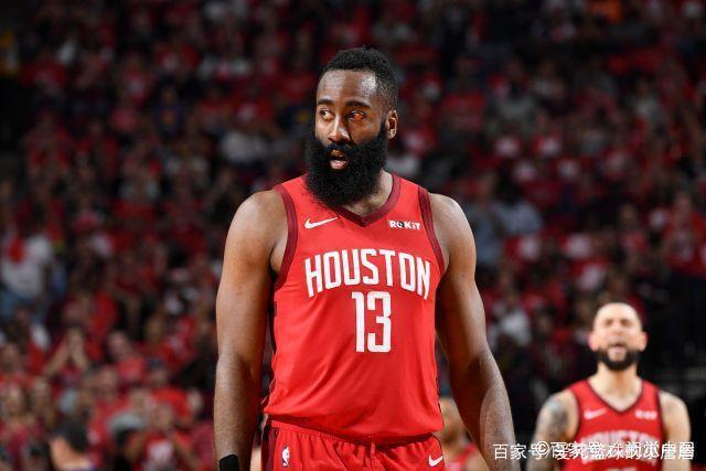 斯诺克世锦赛：中国双星16强战继续 赵心童两局领先丁俊晖